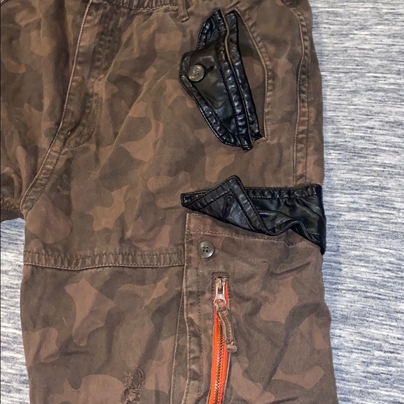 Cameo Pants - Picture 3 of 3